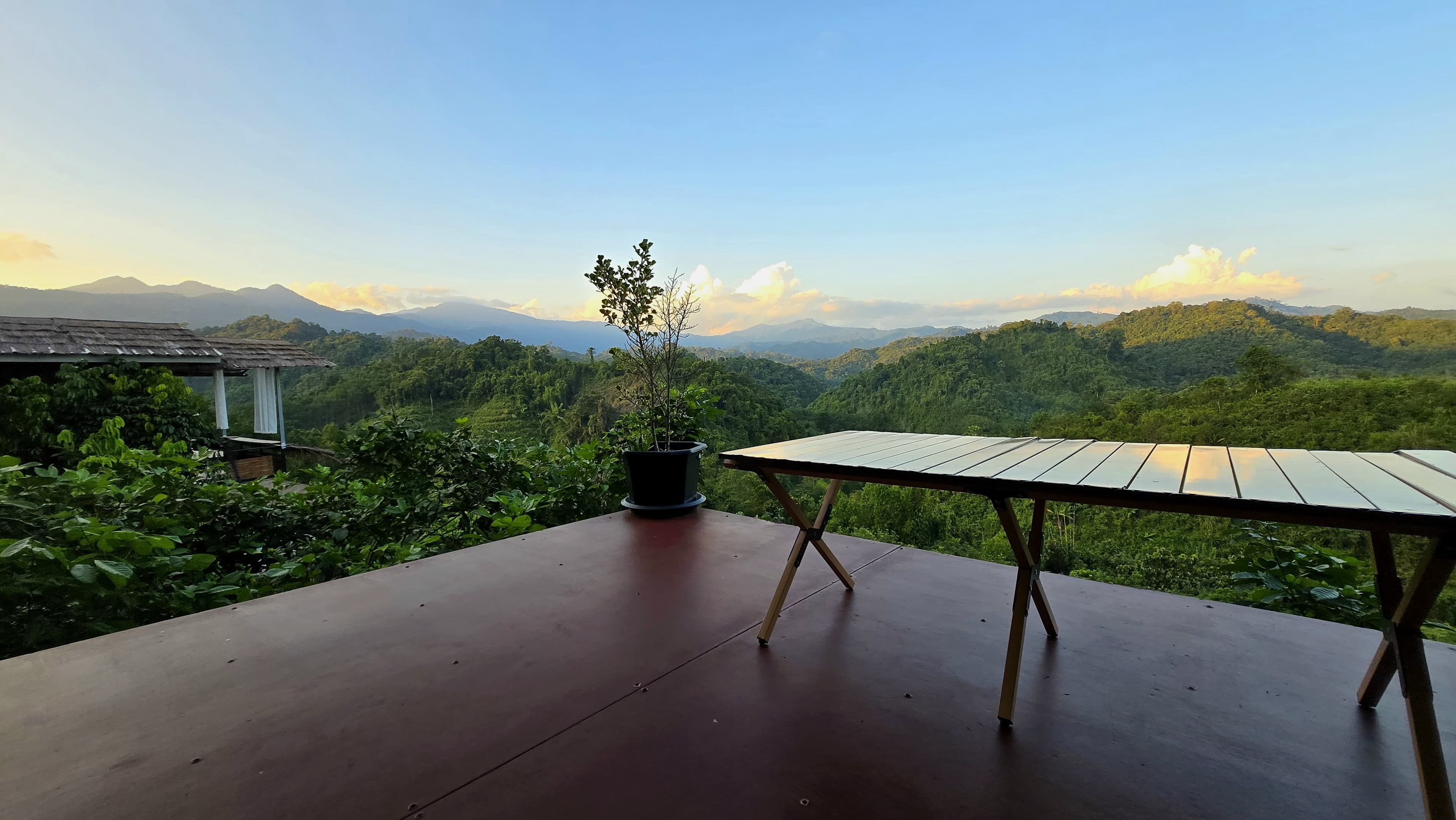 บ้านสวนวิถี - Laklai View ที่พักบนเส้นทางปัว–บ่อเกลือ จังหวัดน่าน