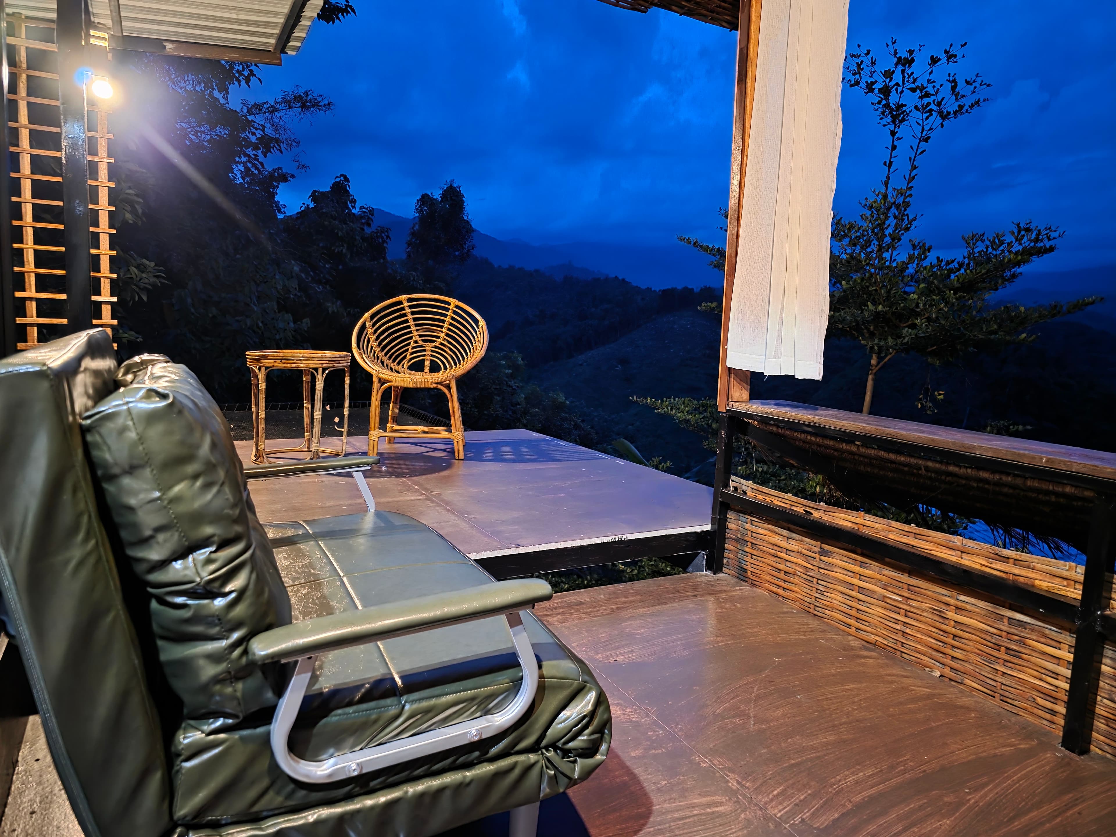 บ้านพักใจ - Laklai View ที่พักบนเส้นทางปัว–บ่อเกลือ จังหวัดน่าน
