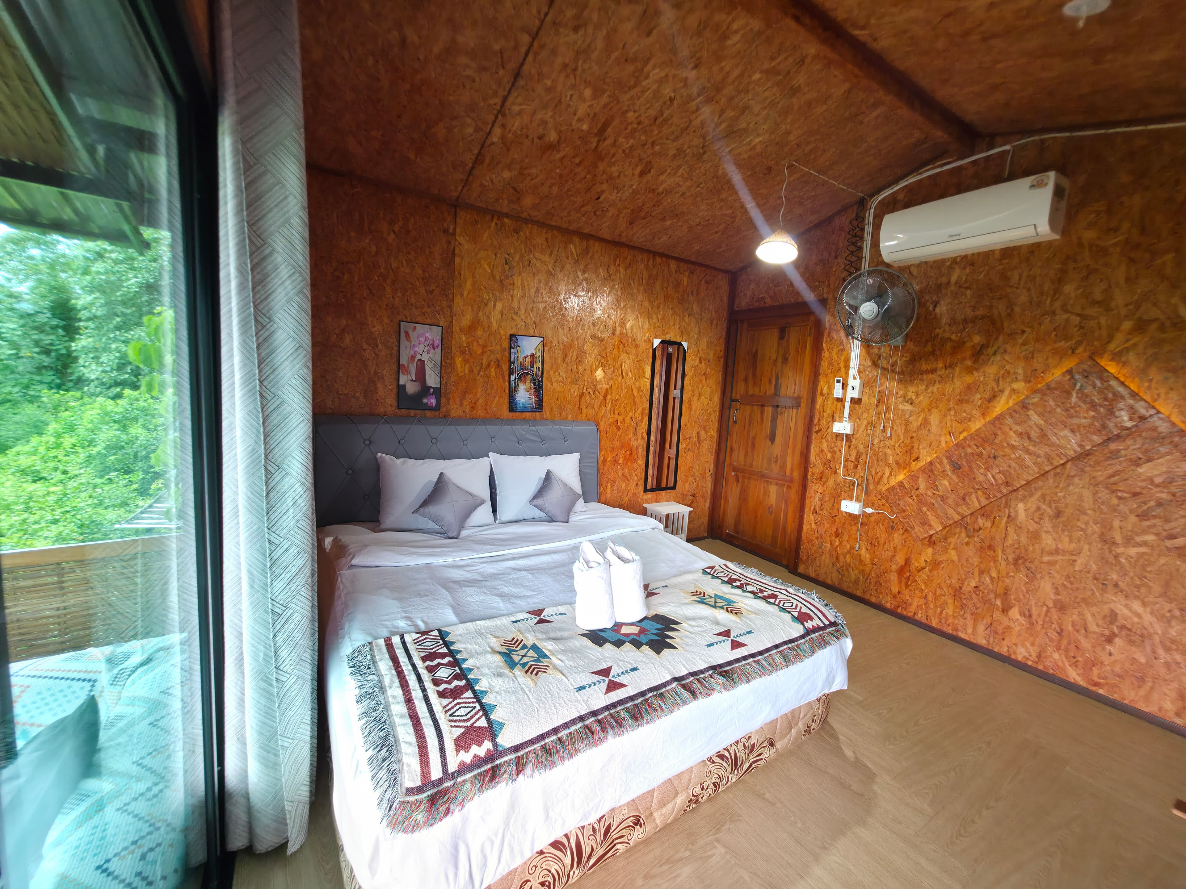 บ้านอุ่นใจ - Laklai View ที่พักบนเส้นทางปัว–บ่อเกลือ จังหวัดน่าน