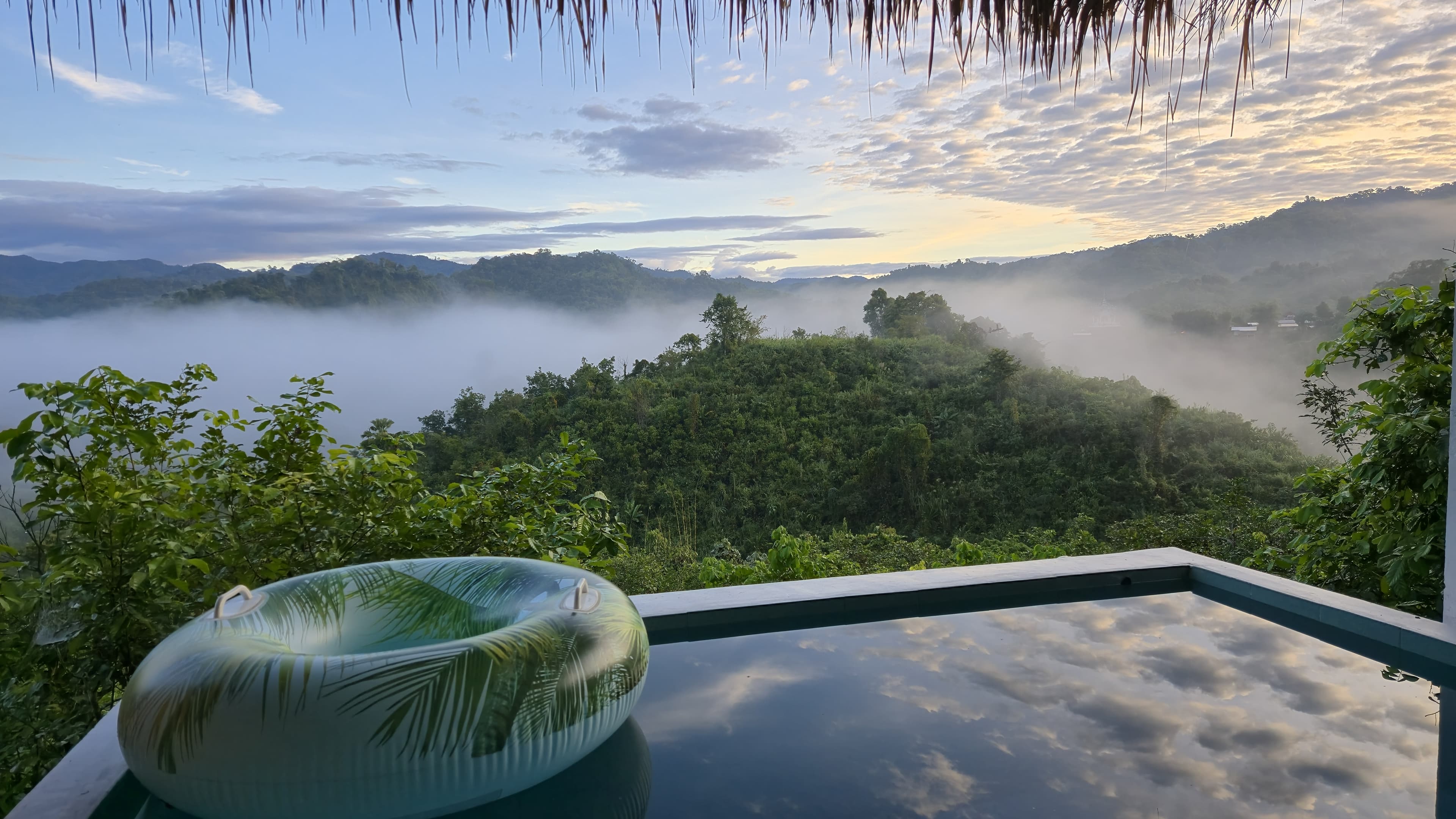 บ้านอุ่นใจ - Laklai View ที่พักบนเส้นทางปัว–บ่อเกลือ จังหวัดน่าน