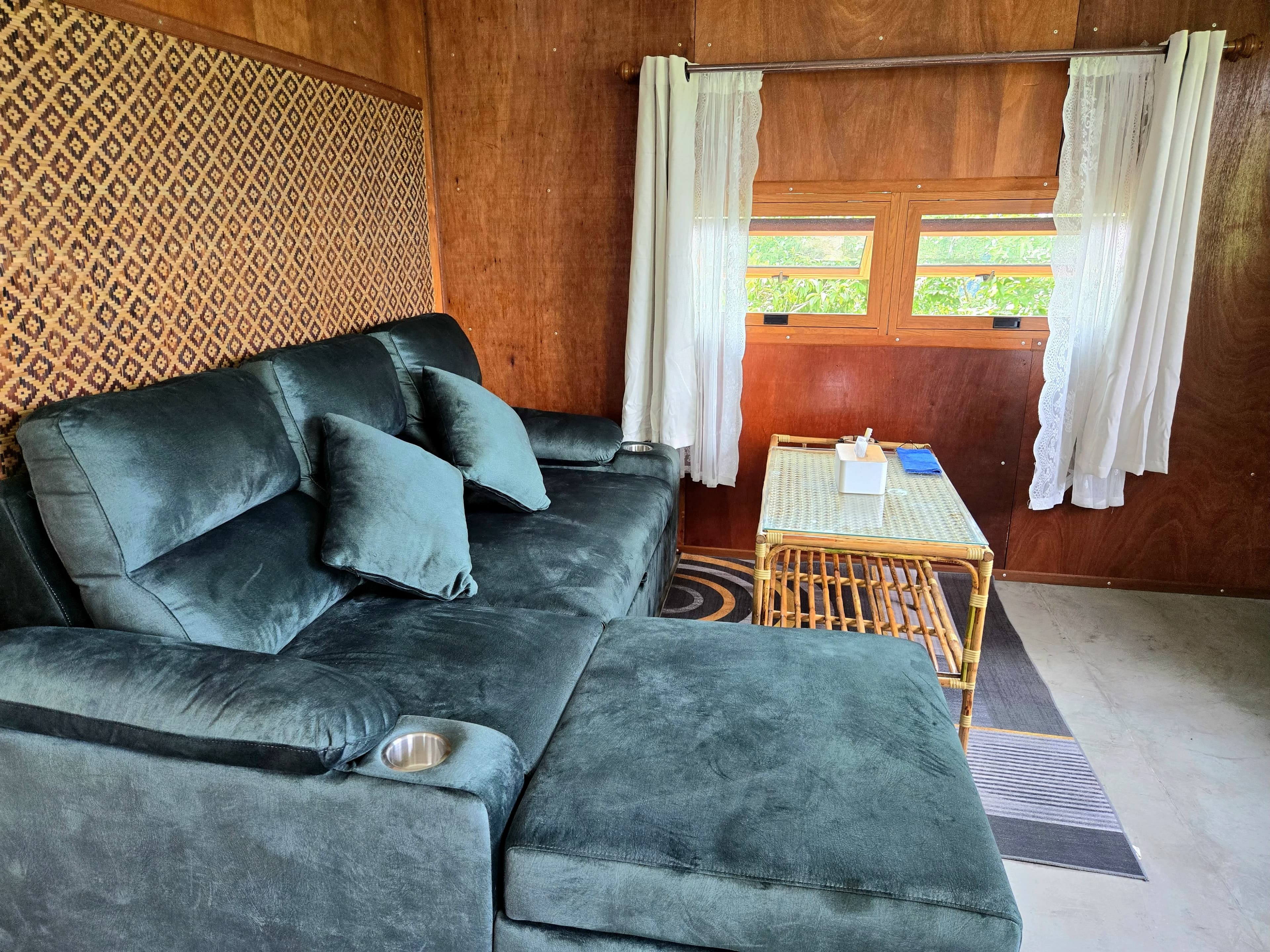 บ้านสุขใจ - Laklai View ที่พักบนเส้นทางปัว–บ่อเกลือ จังหวัดน่าน